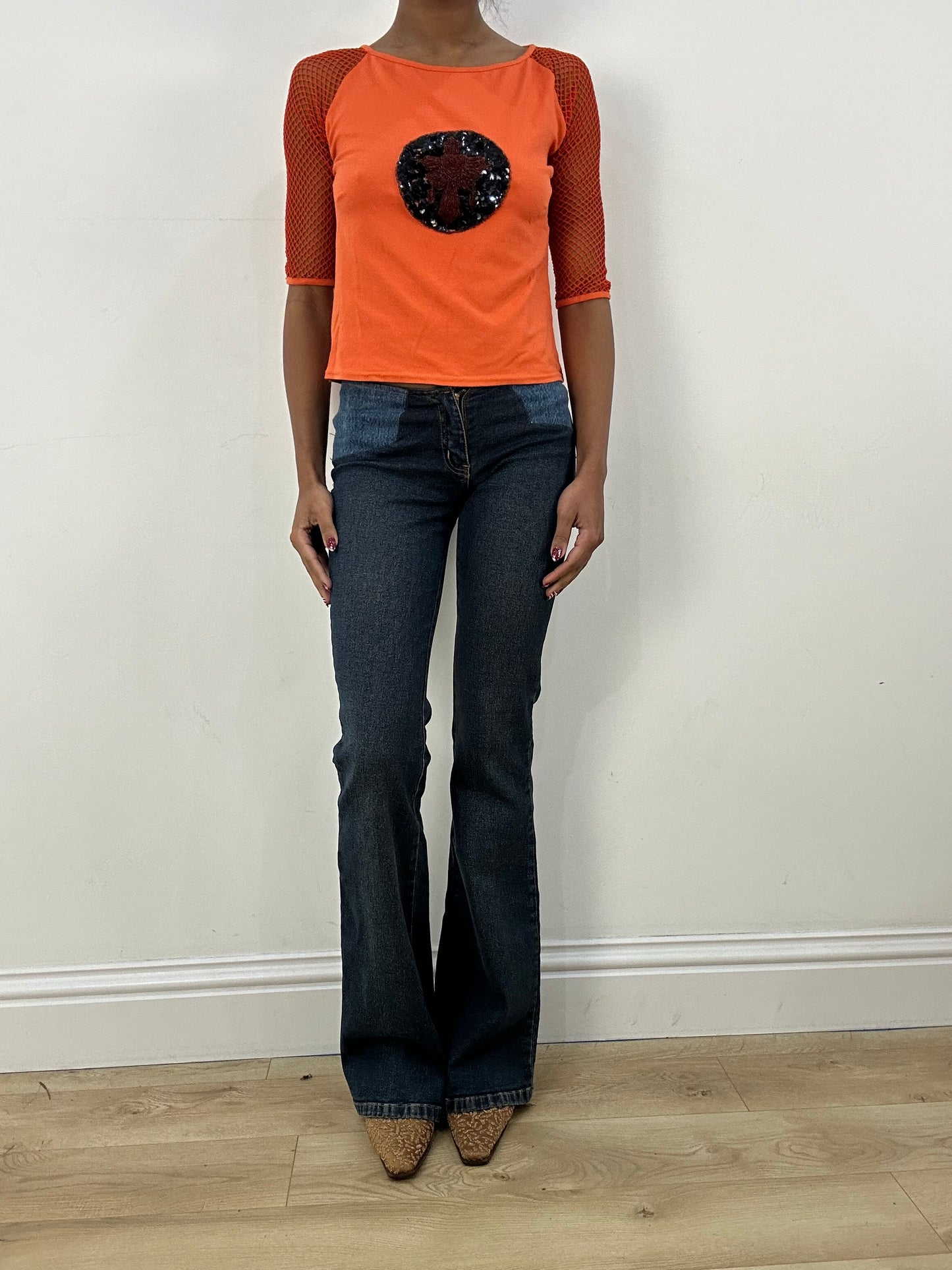 💻HIPPY CHIC DROP | medium orange 3/4 length sleeve top with sequin front and fishnet sleeves
