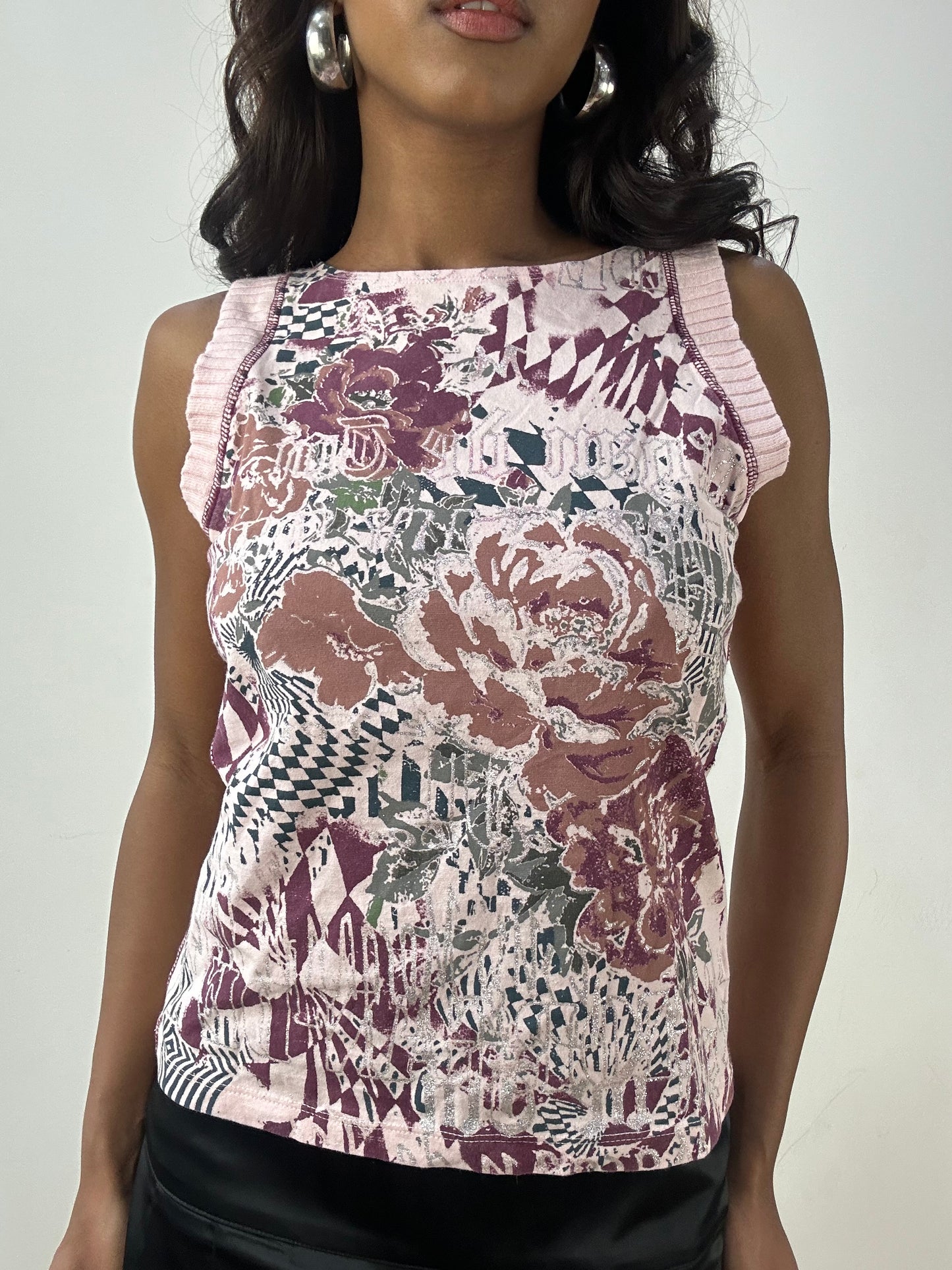 BEST PICKS | small pink sleeveless top with graphic print