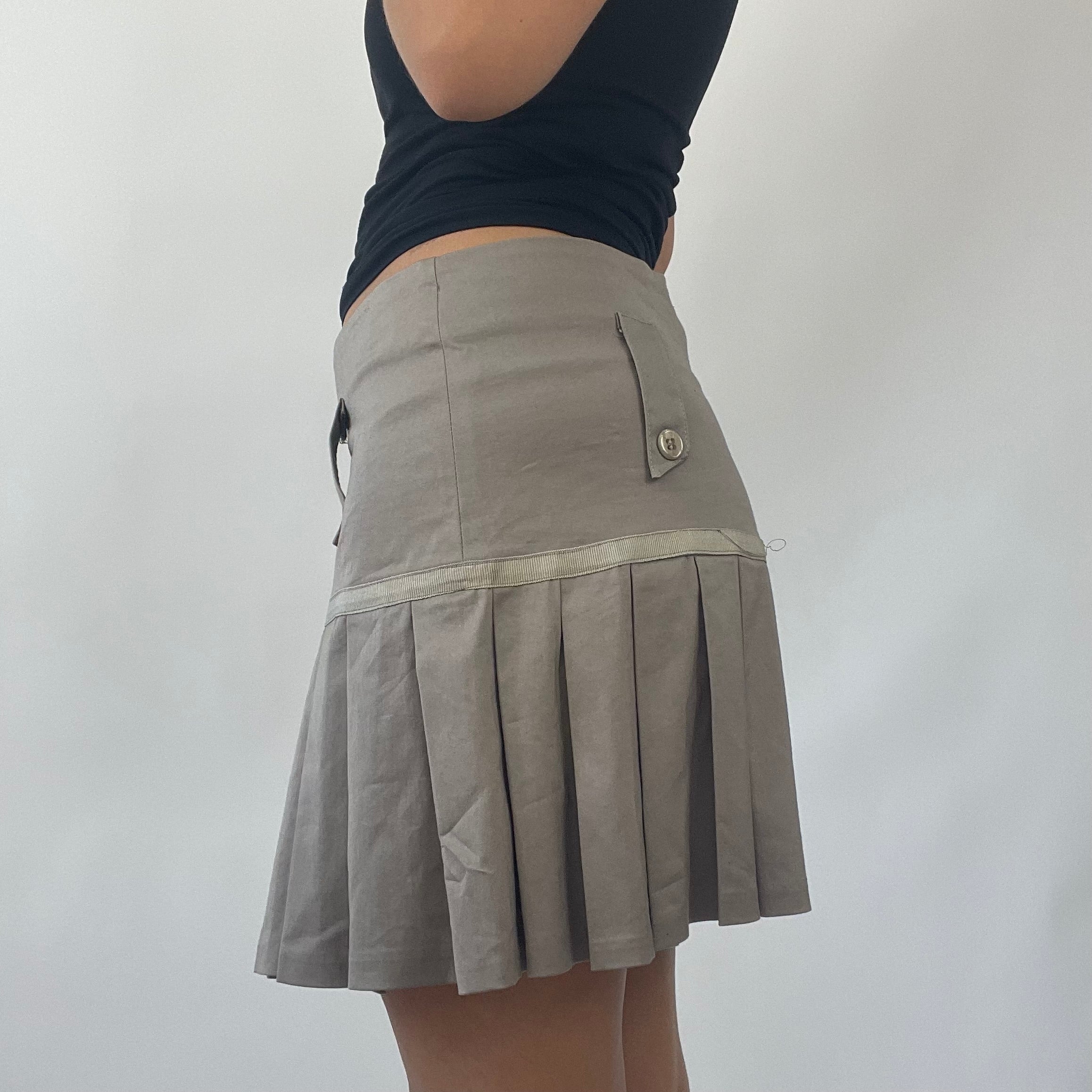 Oasis grey pleated skirt top