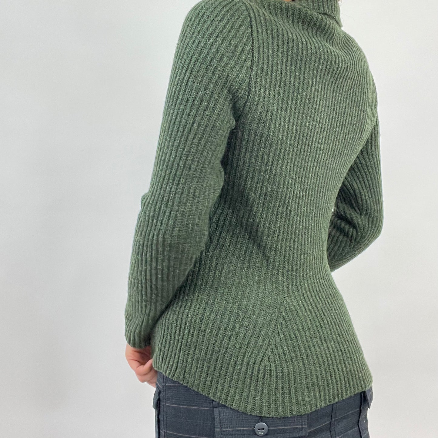 CORPCORE DROP | small green woolly button up cardigan