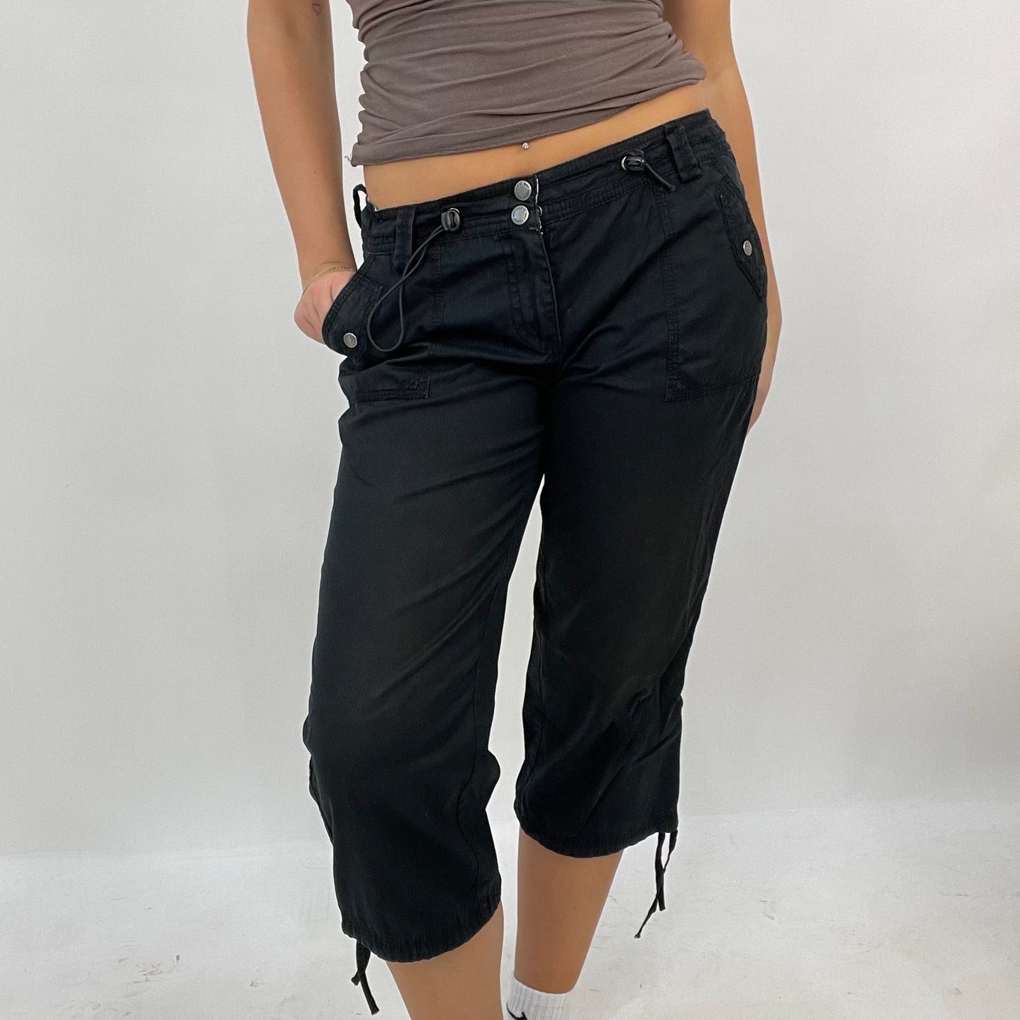 BLOKECORE DROP | black 3/4 length trousers - small