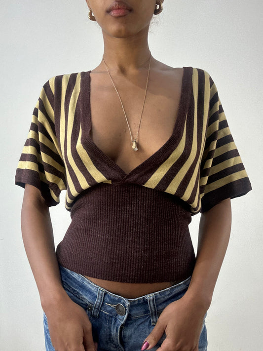 winter edit | medium brown and yellow bat wing top