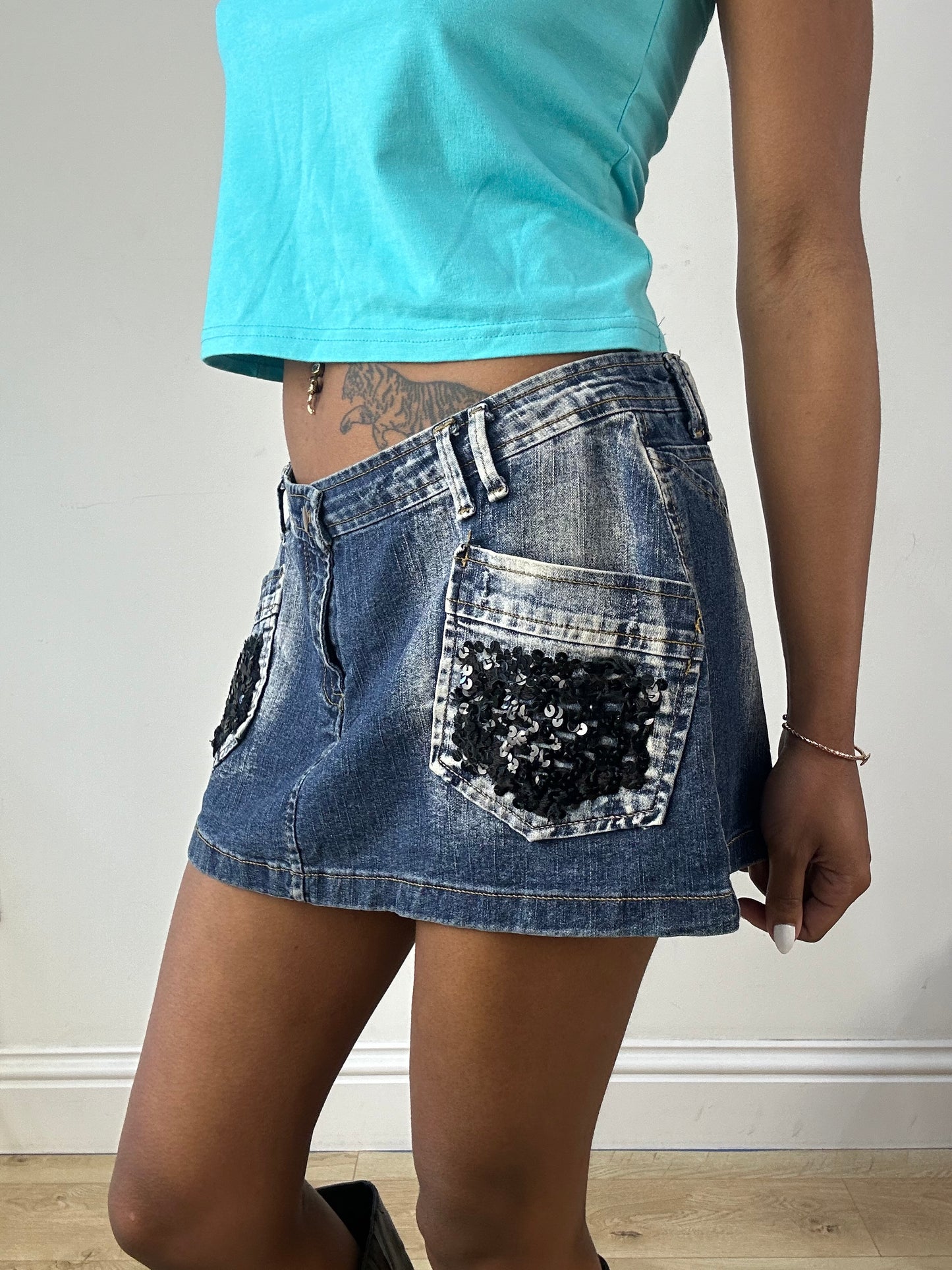 vintage edit eighteen | medium pimkie denim sequin mini skirt