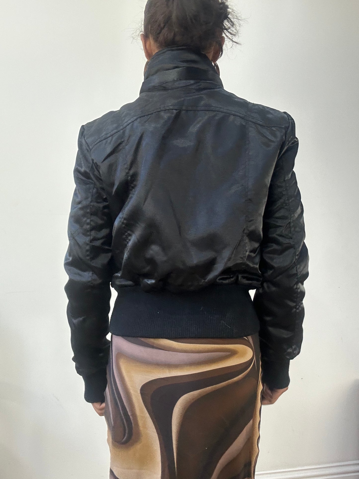 AUTUMN EDIT | small black fitted puffer jacket
