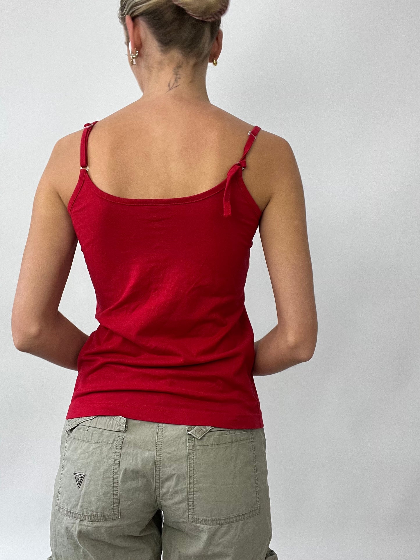 💻PUB GARDEN DROP | medium red cami with ruffles and buttons