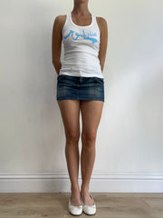 💻‼️ white tank top with quick silver spell out in blue