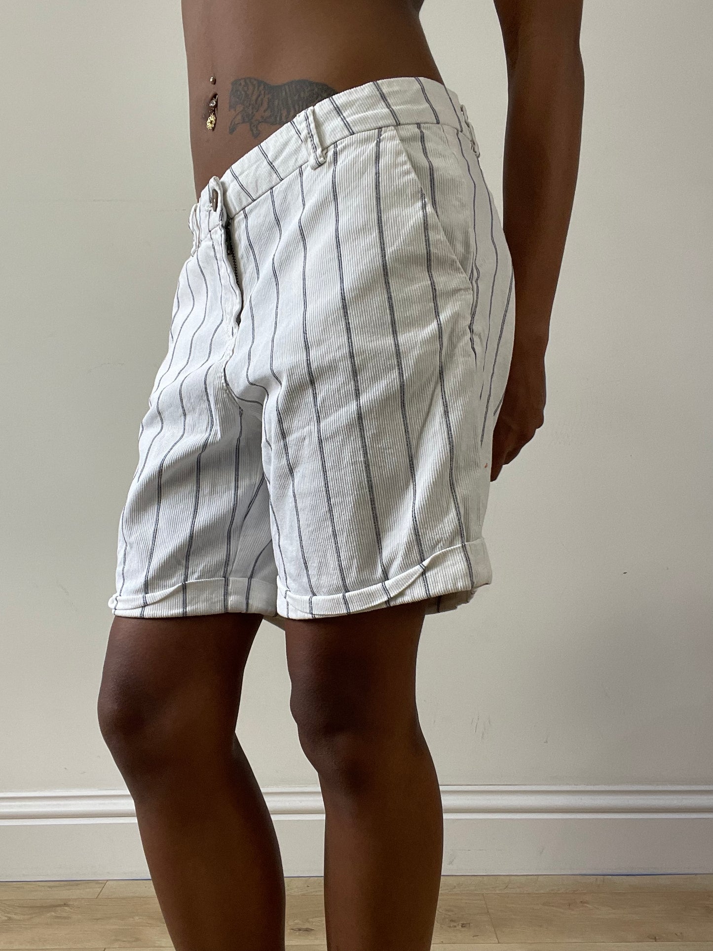 vintage edit twenty-nine | medium white and navy pinstripe shorts