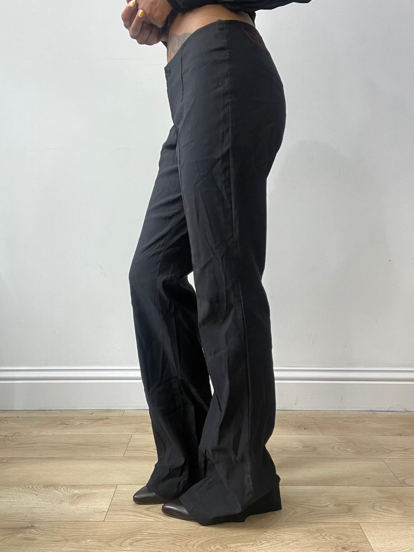 vintage edit thirty-two | medium black straight leg trousers