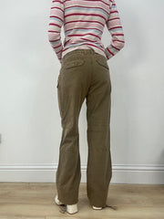 countryside | small brown cargo style trousers