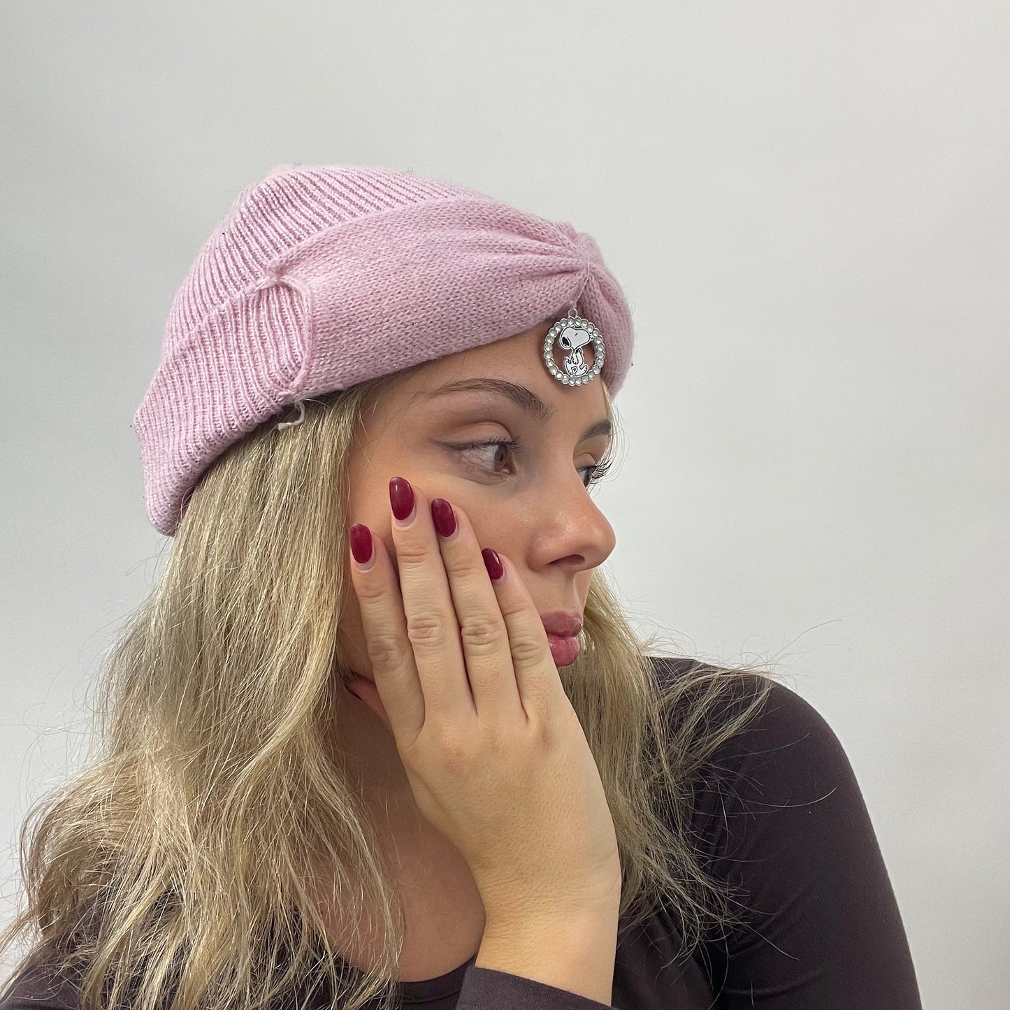 CHALET GIRL DROP | pink knit beanie with snoopy charm