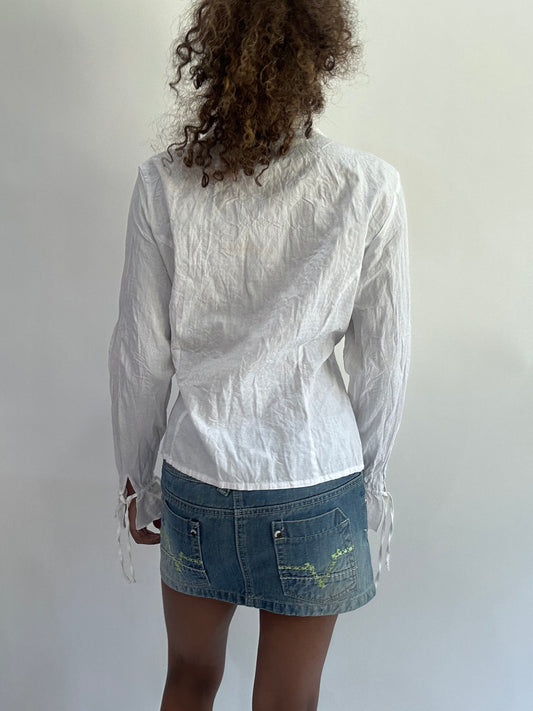 wag drop | small white long sleeve ruffle top