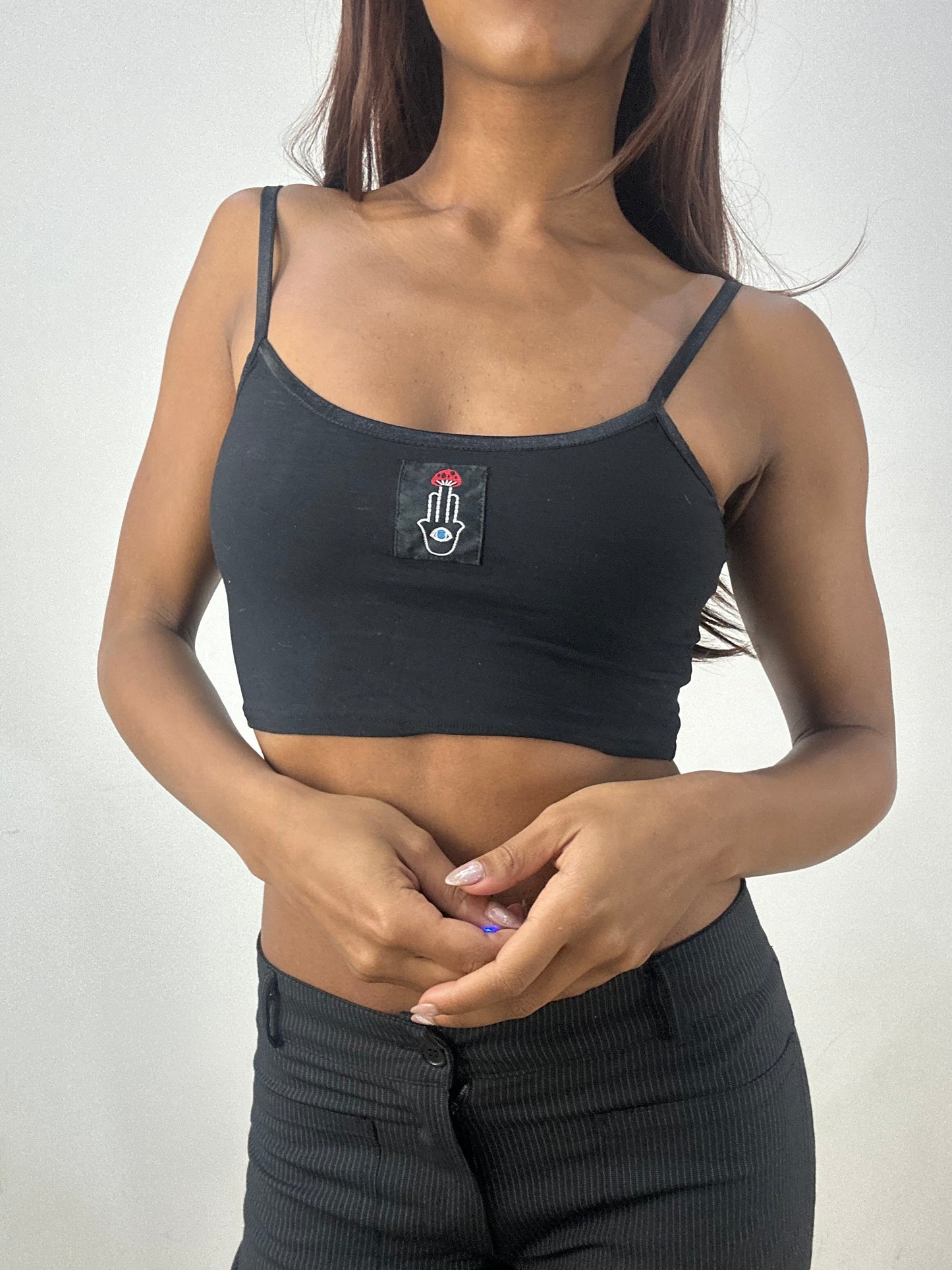 💻‼️ black hamsa hand cropped top