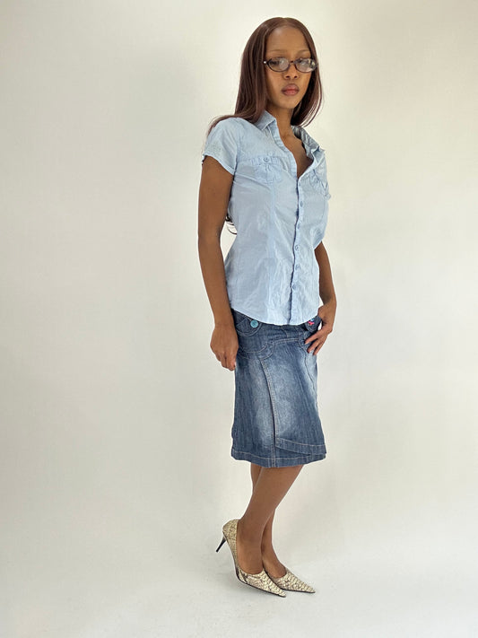 WINTER FAVOURITES | small light blue button up shirt