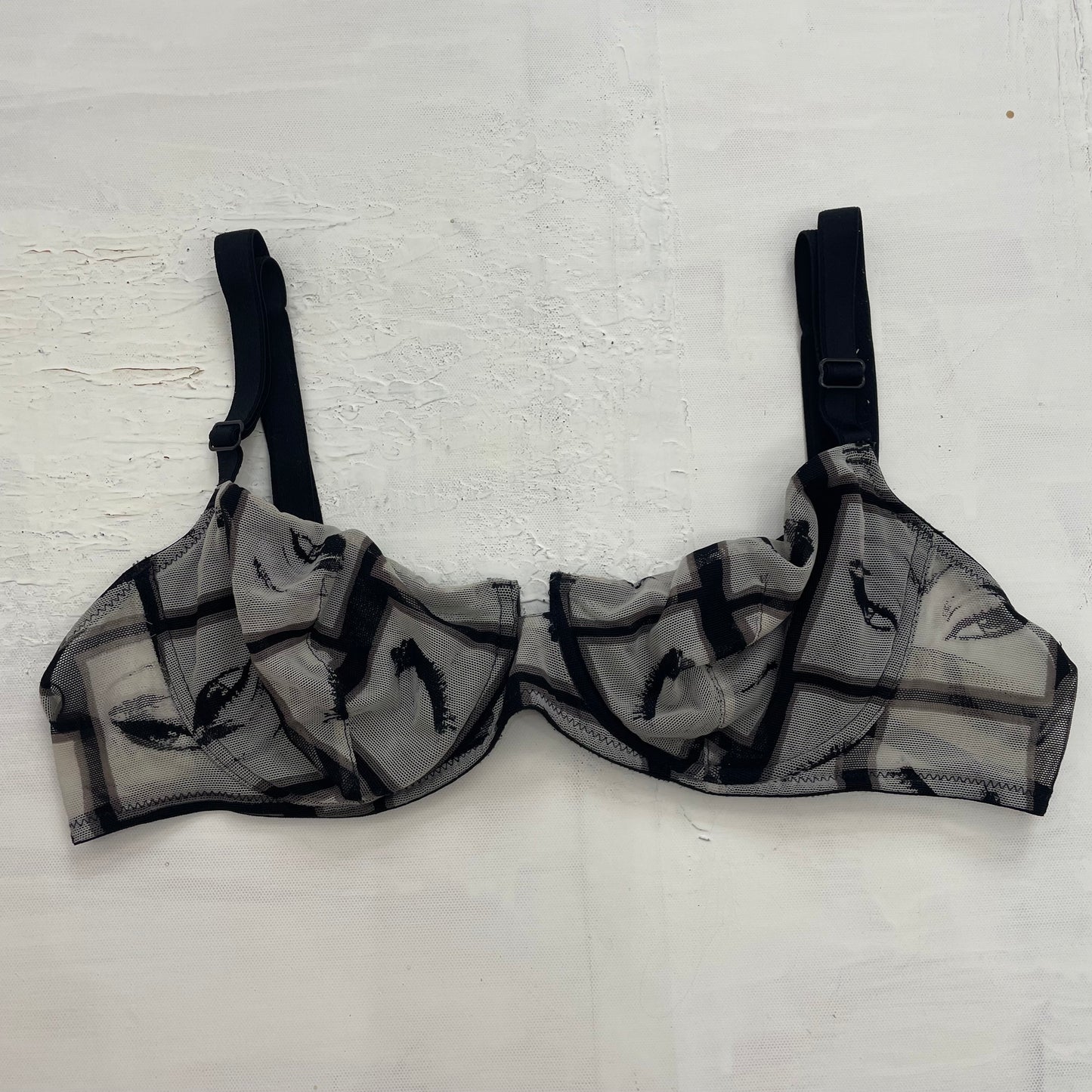 AMELIA GRAY DROP | small graphic bra