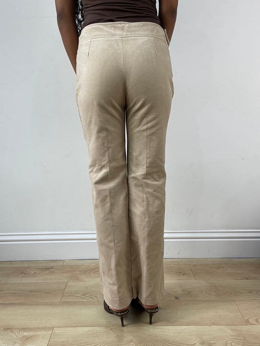 vintage edit: festival | couleur: beige · matière: velours côtelé · article: pantalon · détails: vintage + intégré + côté + boutons + mango