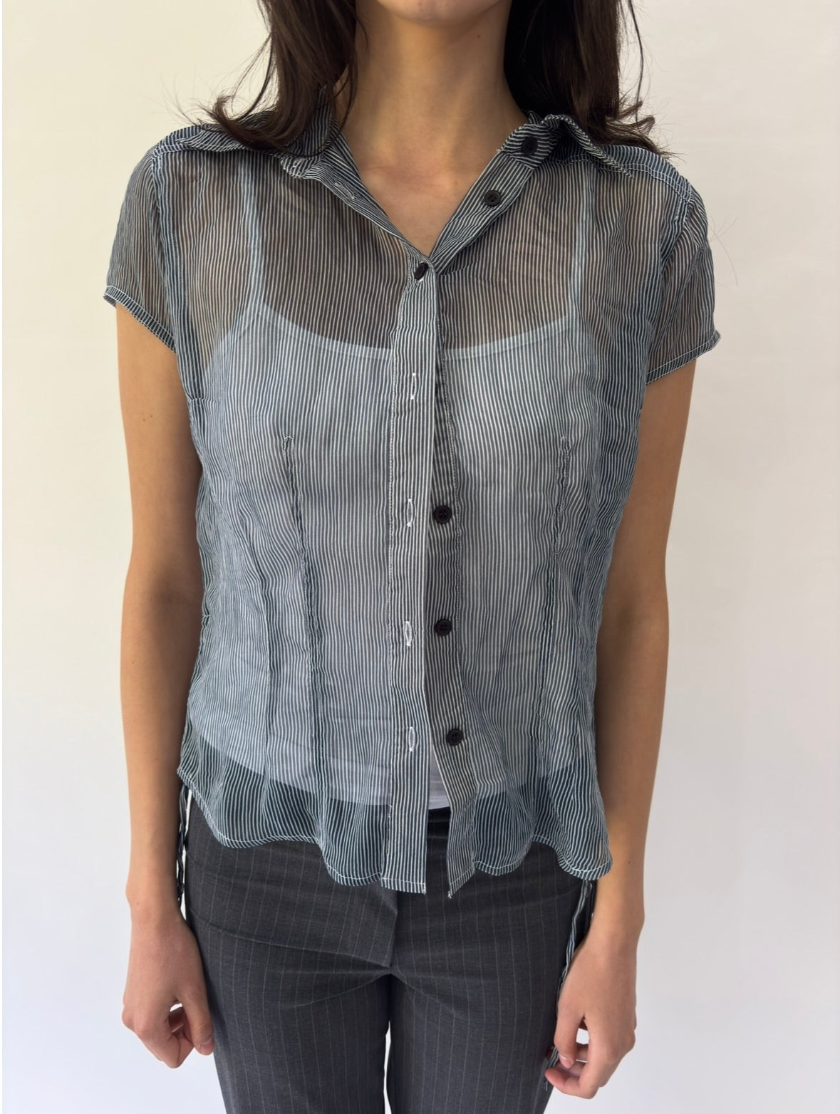 devil wears prada | small/medium navy blue sheer button up top