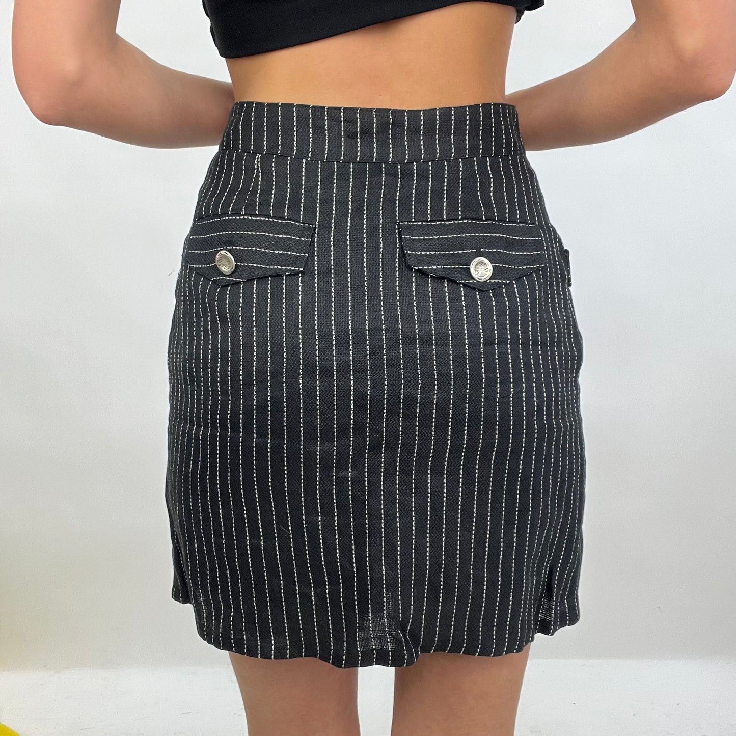💚 CORPCORE DROP | small black pinstripe skirt