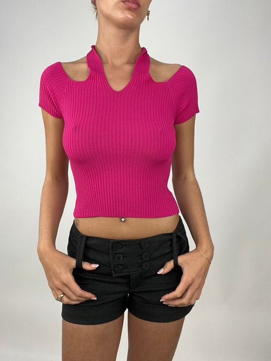 💻 TAYLOR SWIFT DROP | small ribbed pink baby tee with halterneck detail