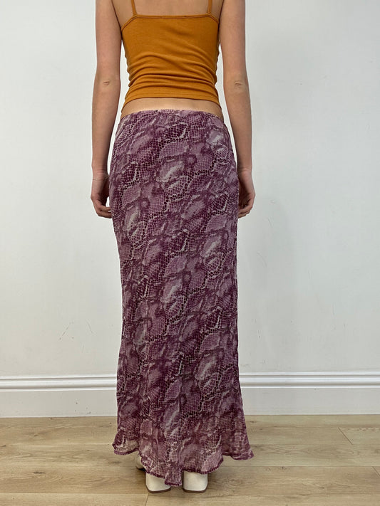 vintage edit: date night | taille: S · couleur: violet · article: jupe · détails: serpent + motif + longueur maxi