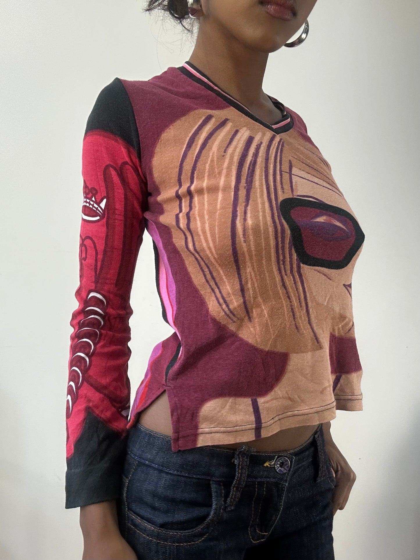 AUTUMN EDIT | small pink custo barcelona long sleeve graphic top