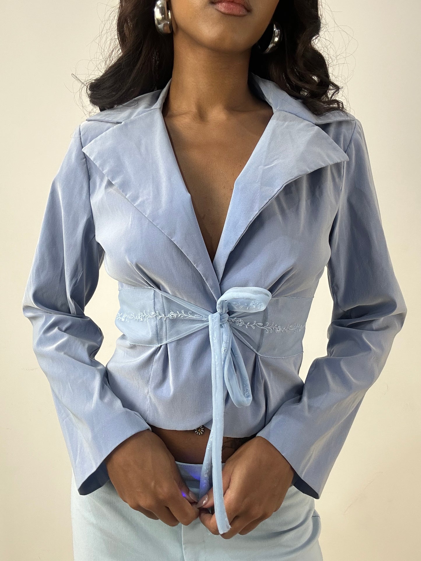 BEST PICKS | small blue iridescent blazer top