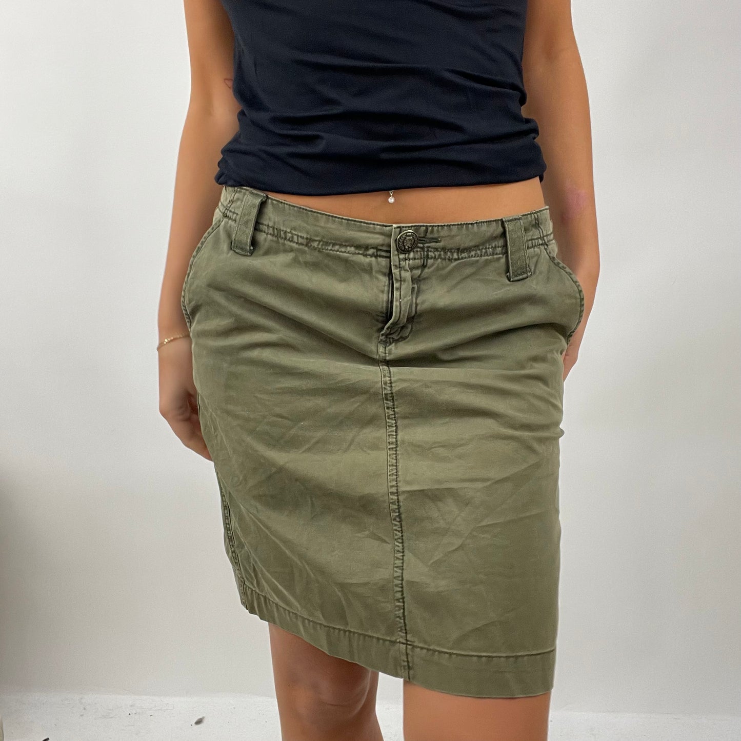 💚 GORPCORE DROP | small green tommy hilfiger skirt