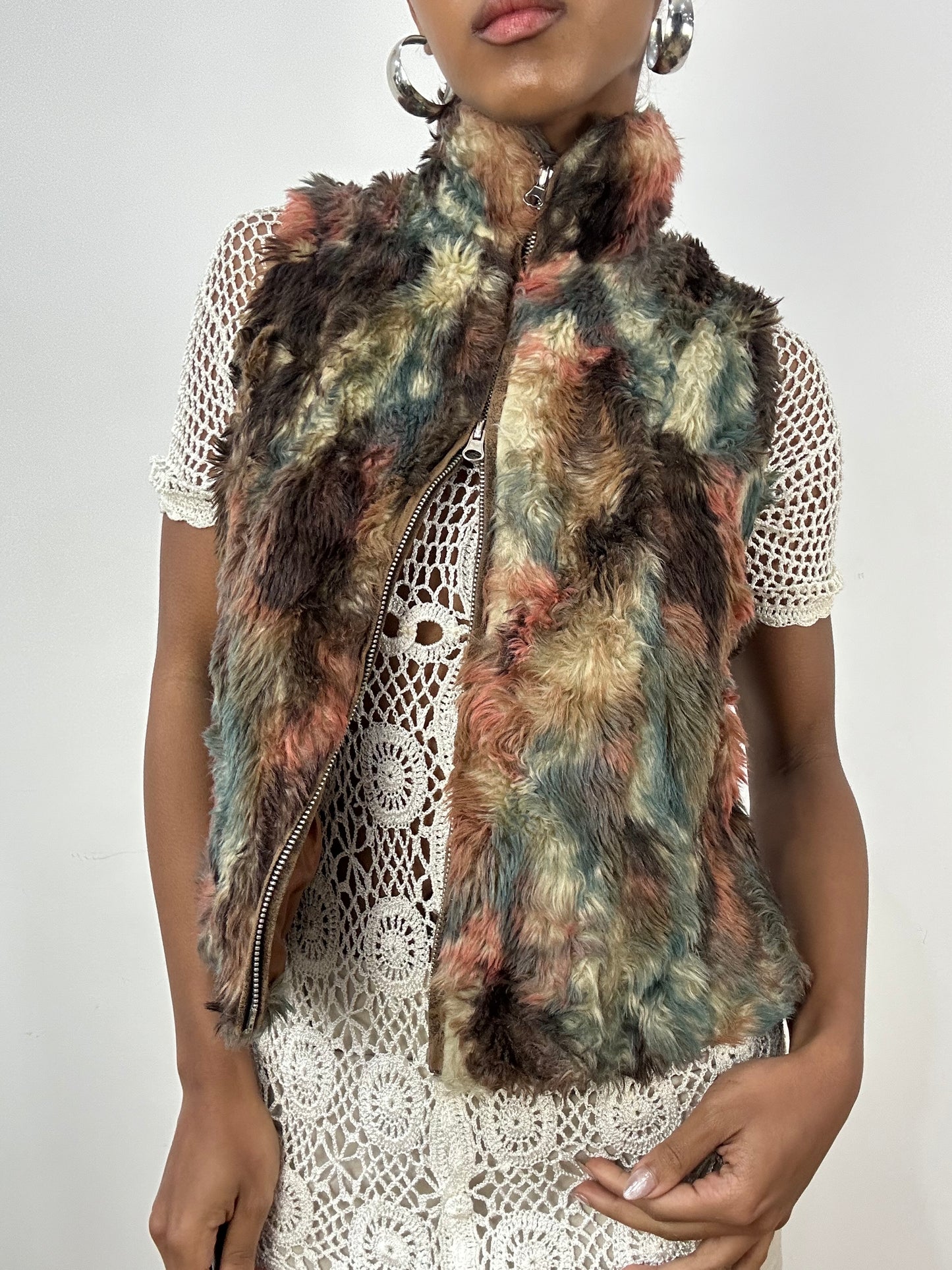 vintage edit: indie sleaze | small brown faux fur dual zip gilet