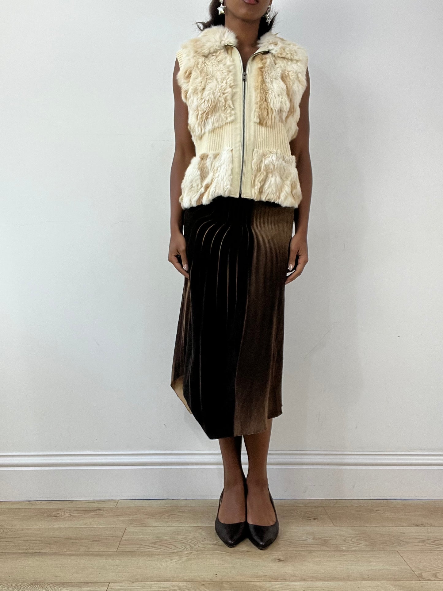 BEST PICKS | small cream fur and knit gilet