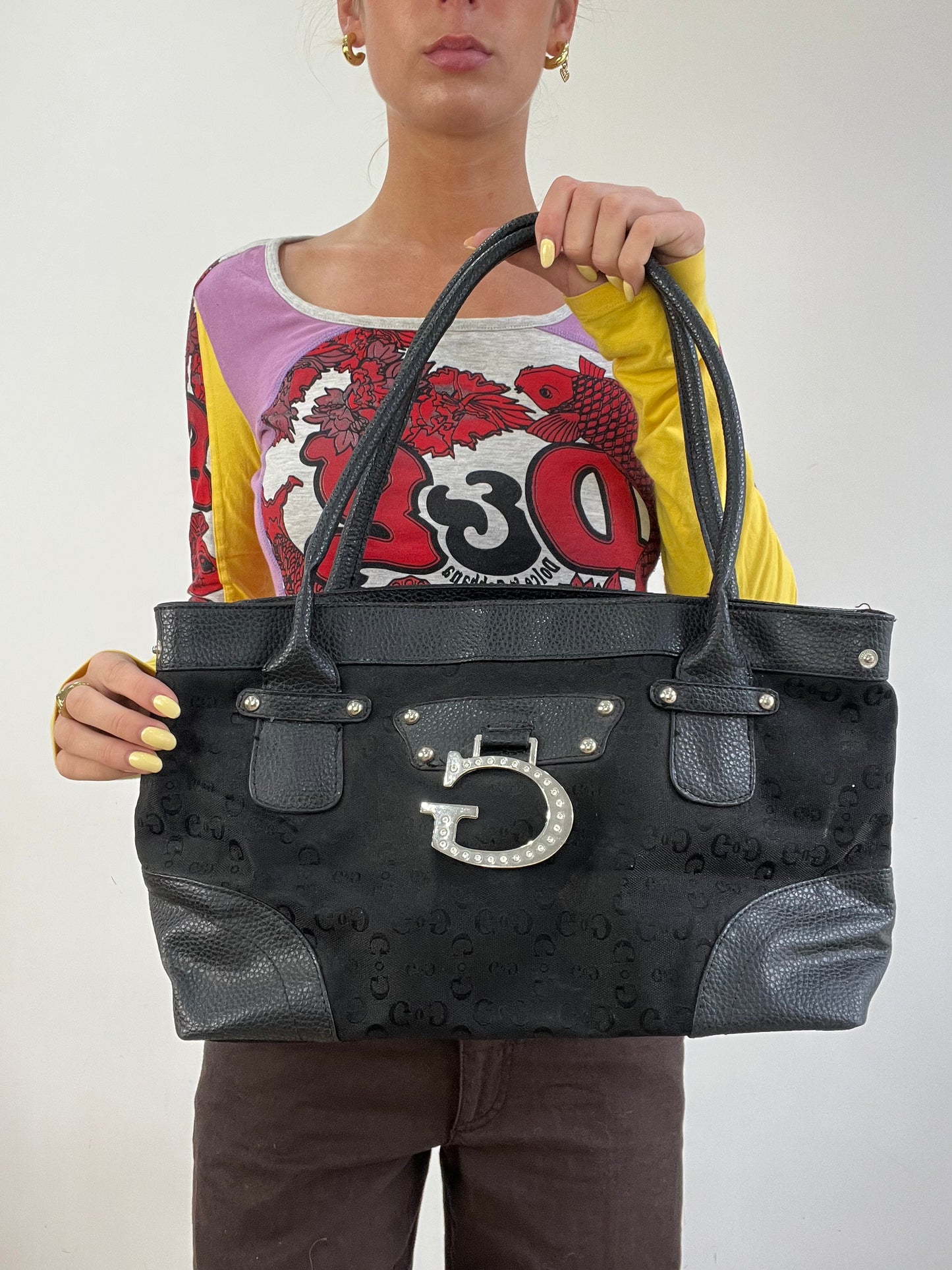 vintage edit eleven | black monogram guess style handbag