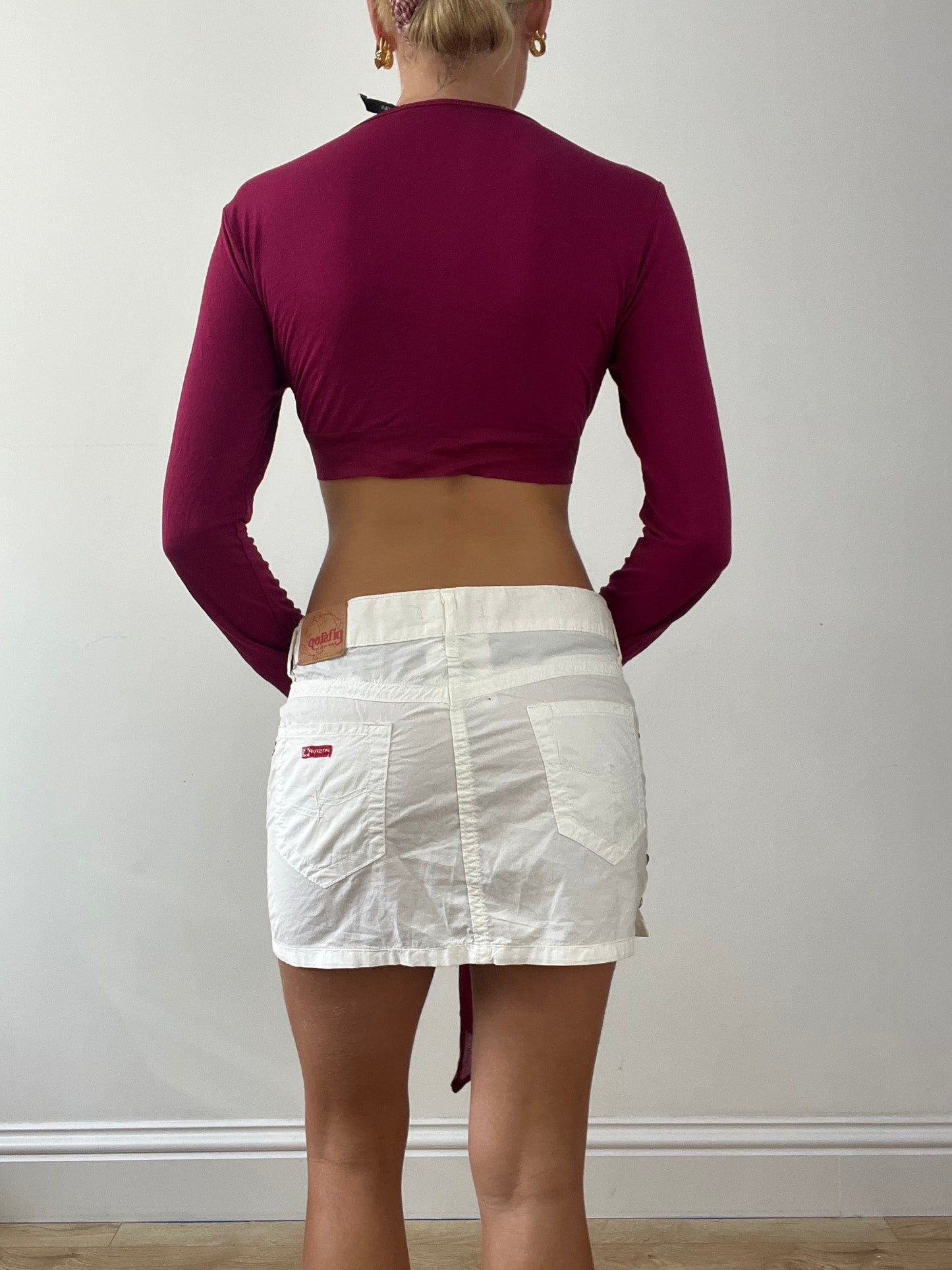 GIRLBAND DROP | small burgundy long sleeve tie front top