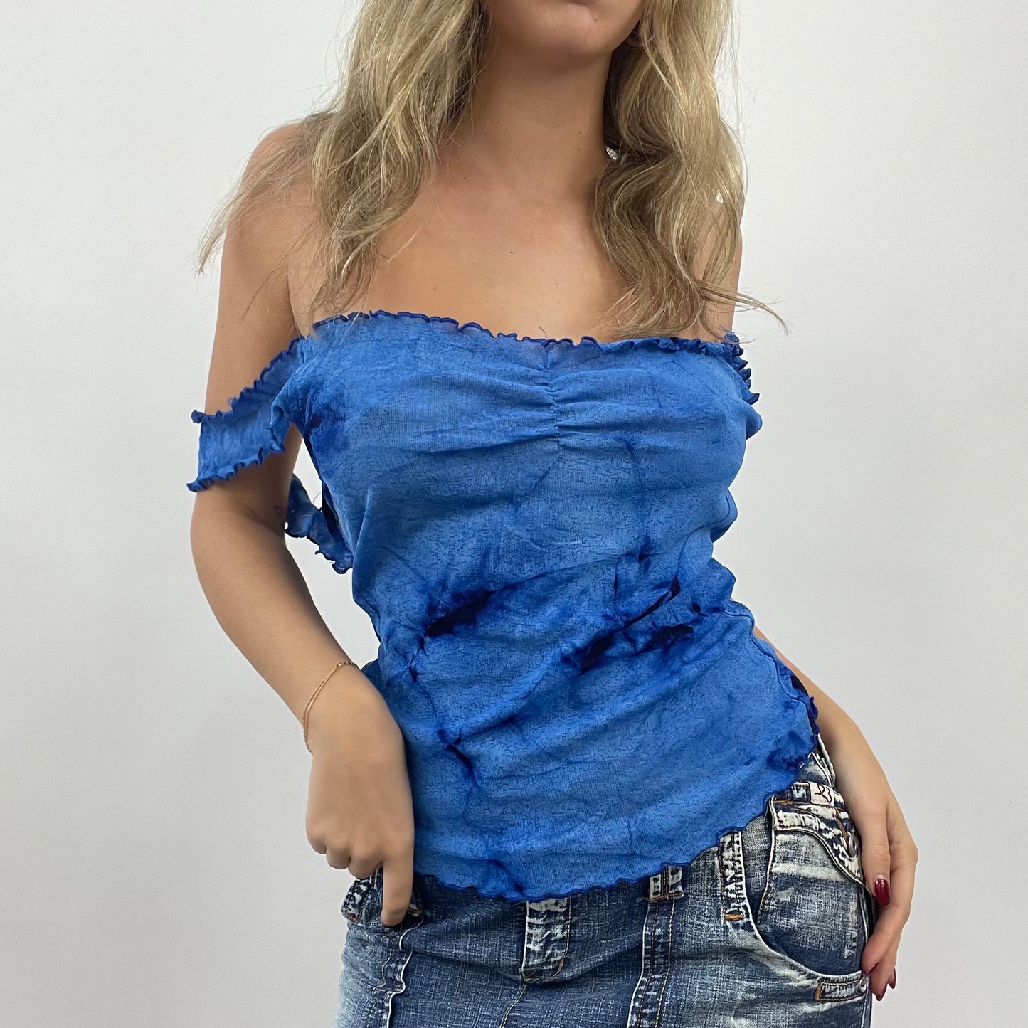 JEANS AND A NICE TOP DROP | small blue frilly tie dye top