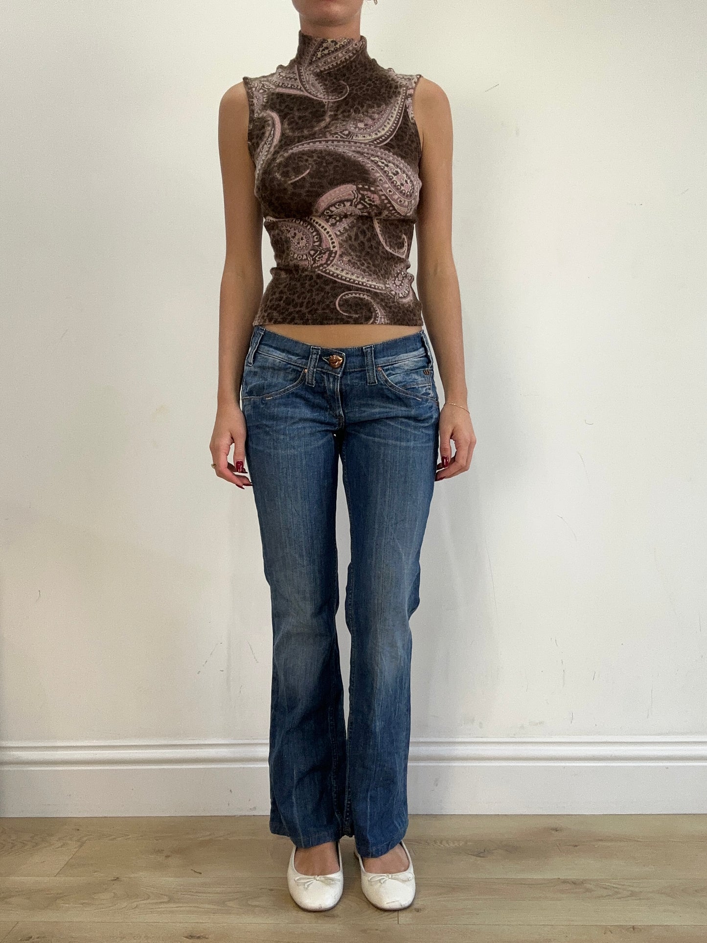 vintage edit sixteen | small brown and pink paisley print high neck top