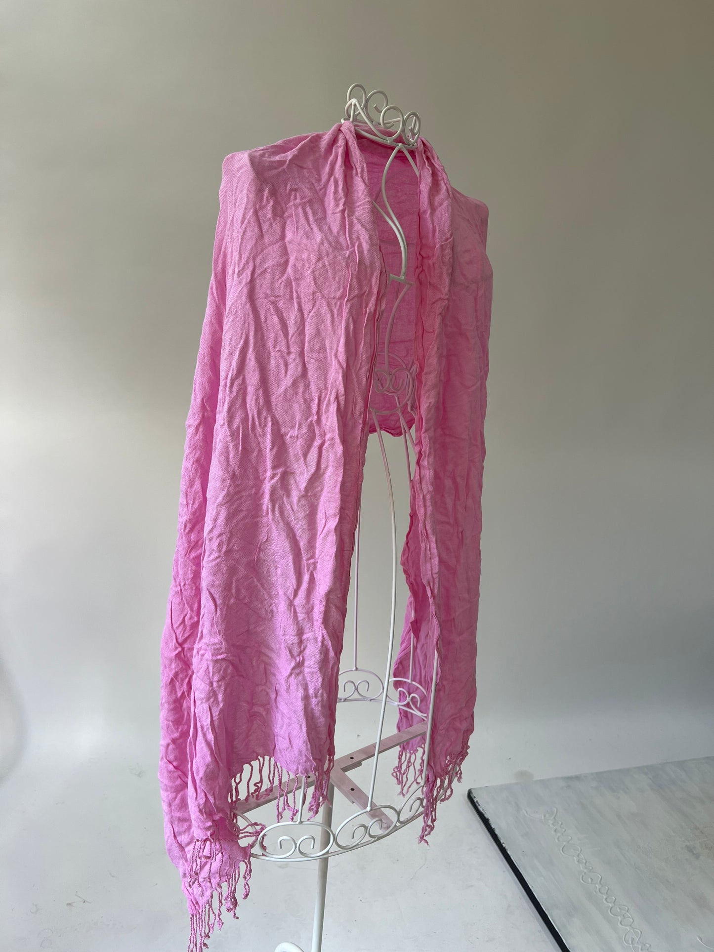 SATC drop | pink scarf with tassels