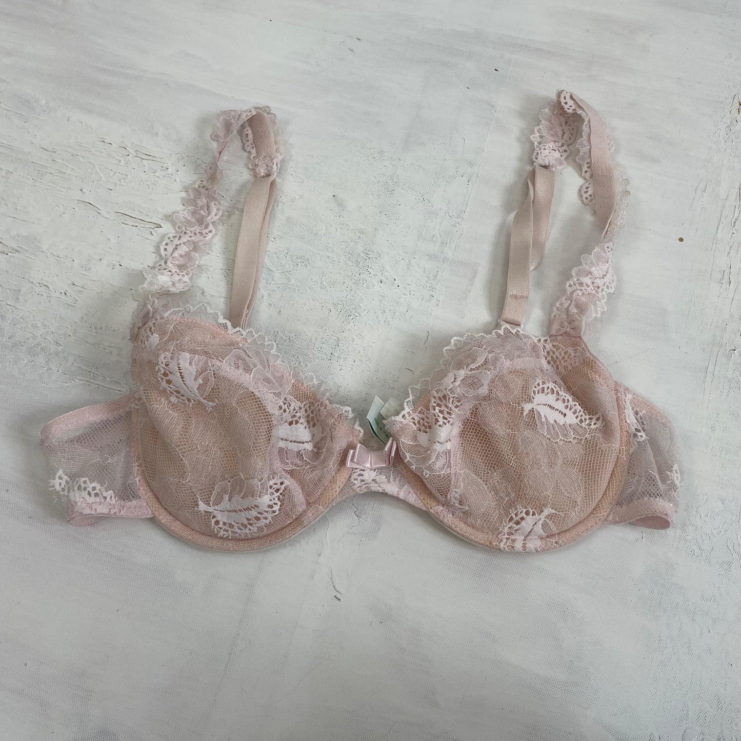 INSTA BADDIE DROP | small baby pink padded lace bra