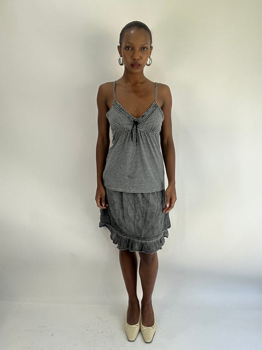 AUTUMN FAVOURITES | small grey old label bershka vest with stripes