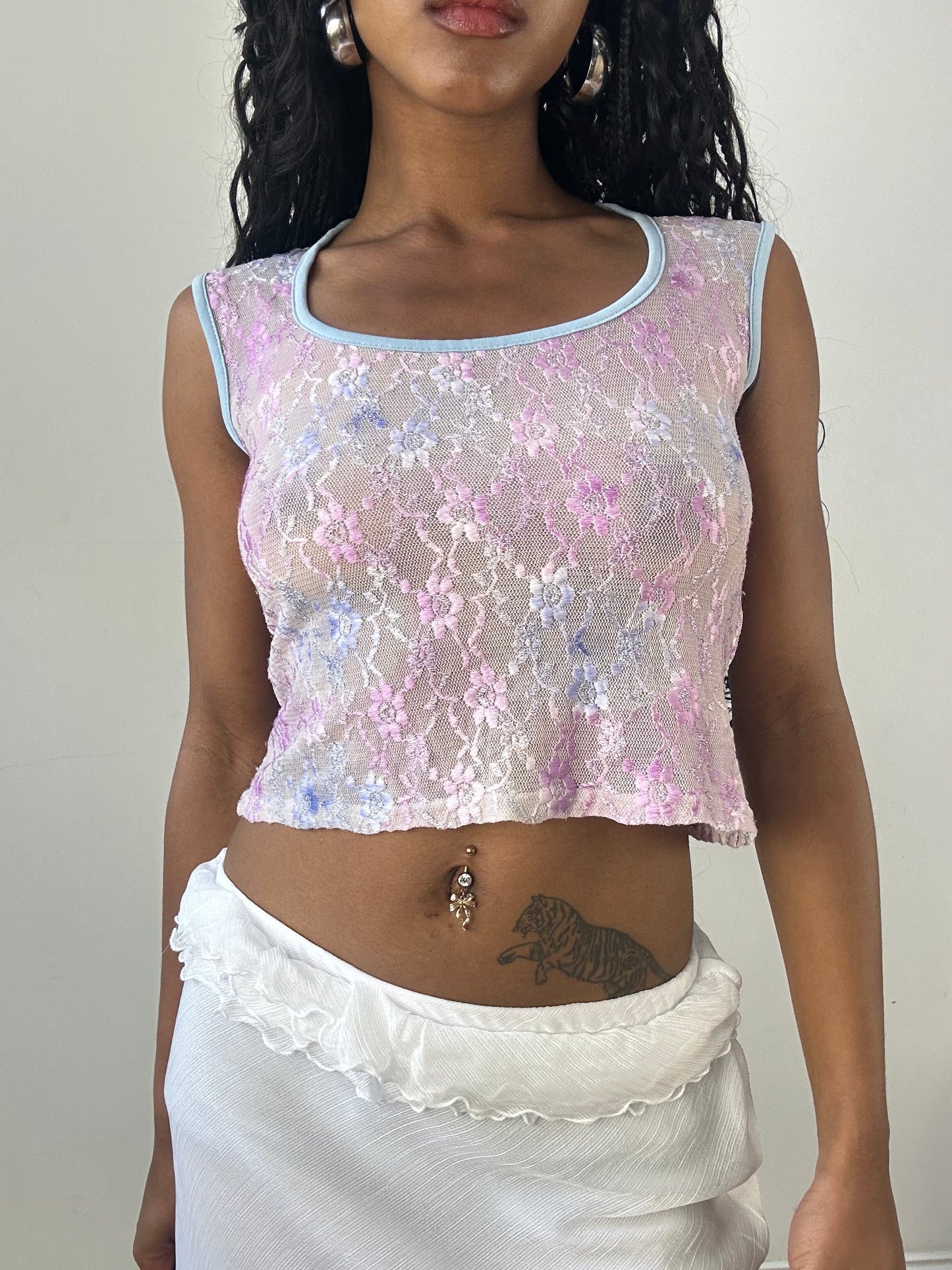 vintage edit twenty-three | small lilac floral lace crop top