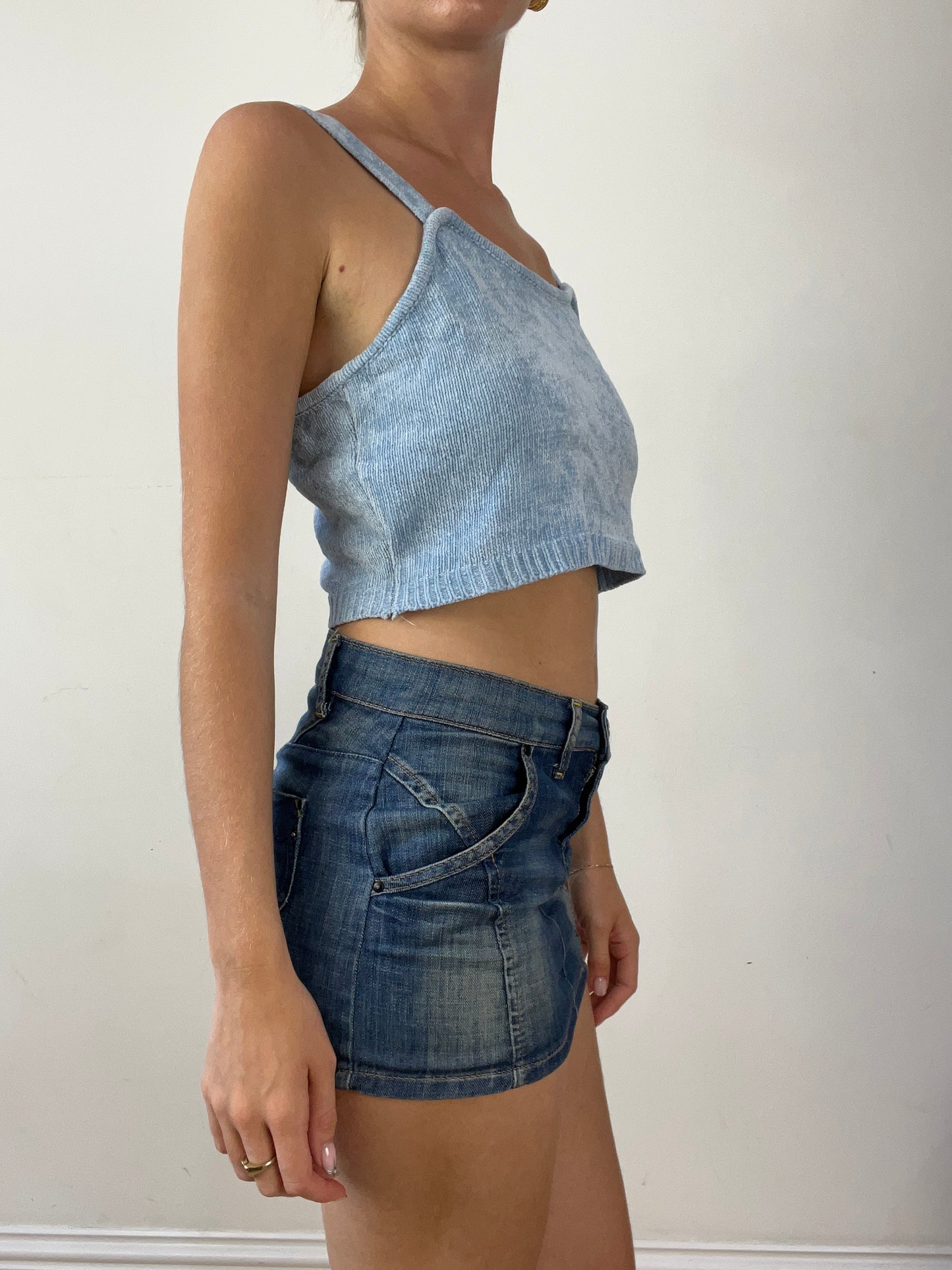 💻‼️ super cute blue fluffy knit cami