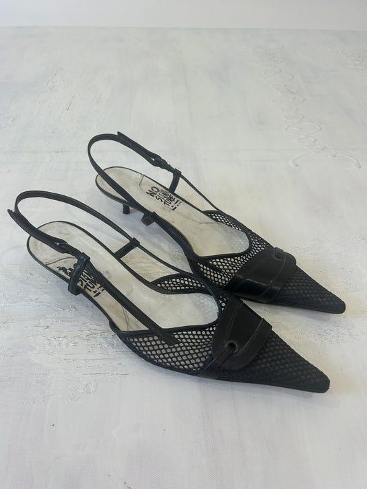SATC drop | UK 7 black kitten heels