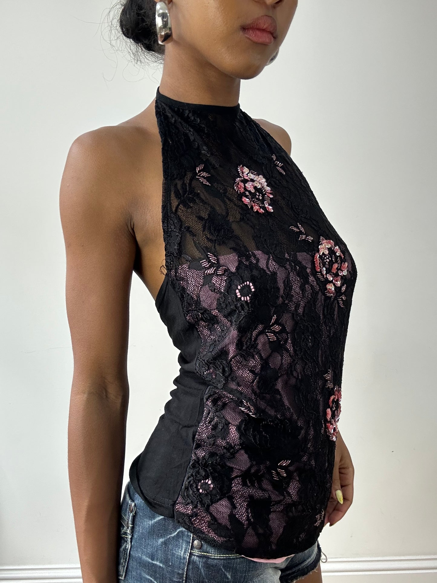 BEST PICKS | medium pink and black halterneck lace top