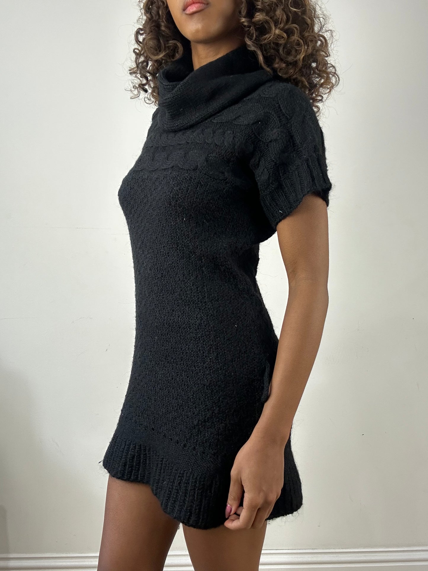 vintage edit thirty-four | small black old zara knit mini dress