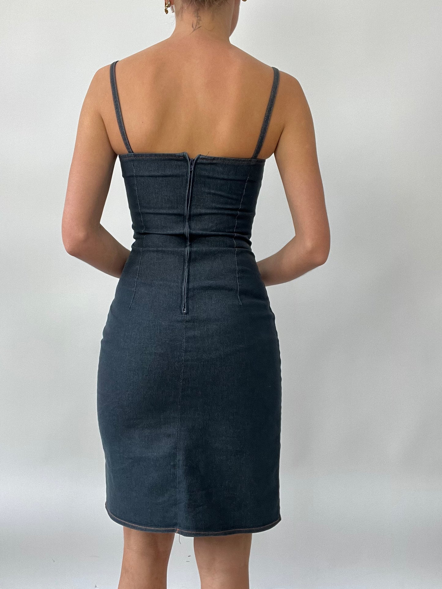 PUB GARDEN DROP | small denim midi dress with slit