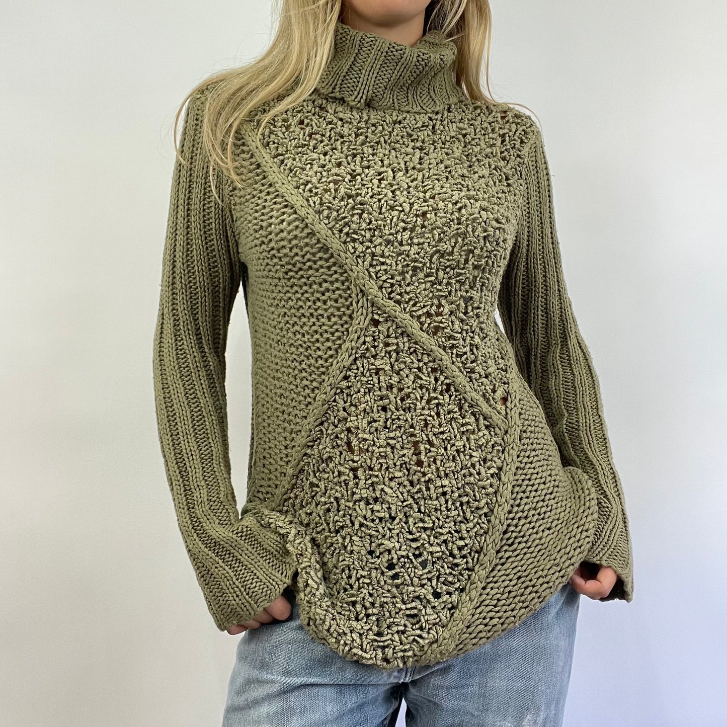 GRUNGE COQUETTE DROP | small green button up top