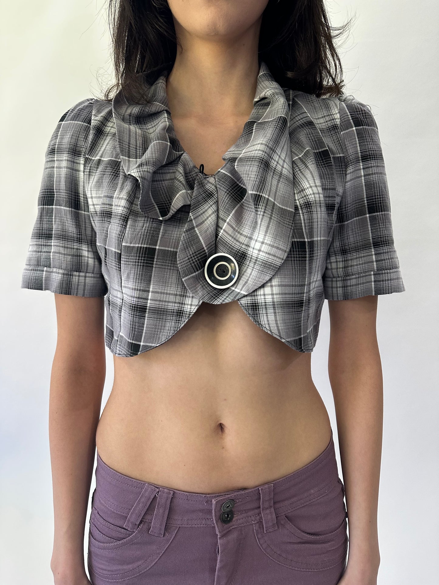 devil wears prada | small grey plaid cropped short sleeve top