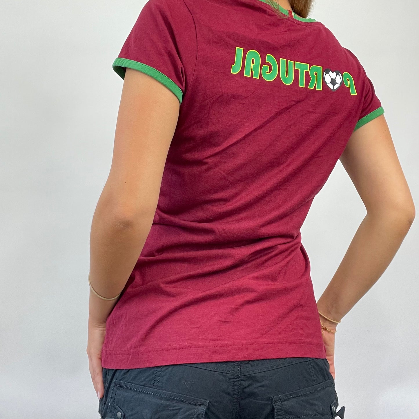 💻 POSH AND BECKS DROP | small burgundy portugal t-shirt