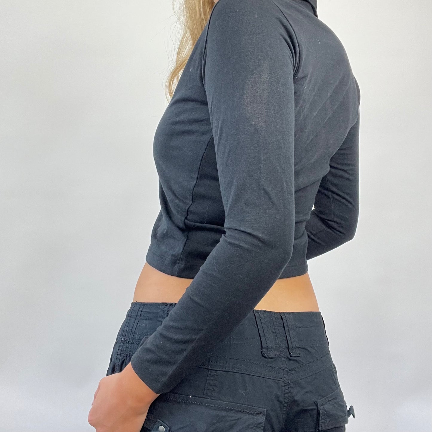 POSH AND BECKS DROP | small black cardigan