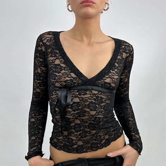#413 SAMPLE SALE | small long sleeve belle in black lace