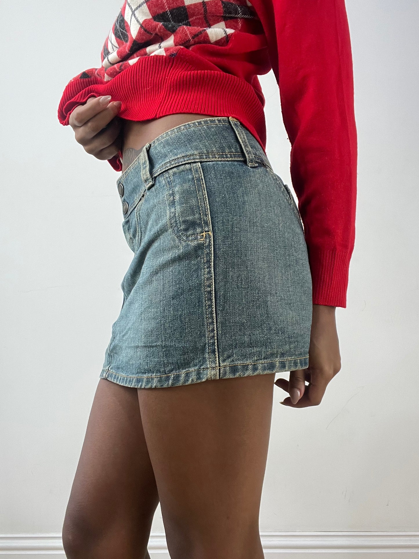 BEST PICKS | small blue acid wash denim mini skirt with pocket details
