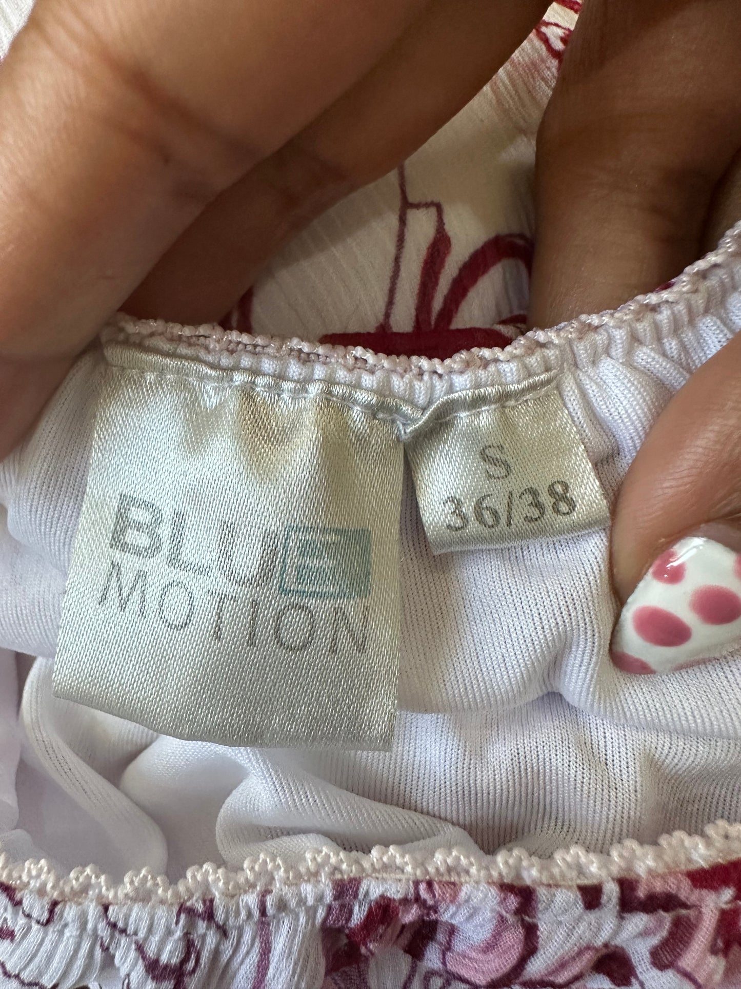 vintage edit twenty-seven | extra small white and pink floral midi skirt