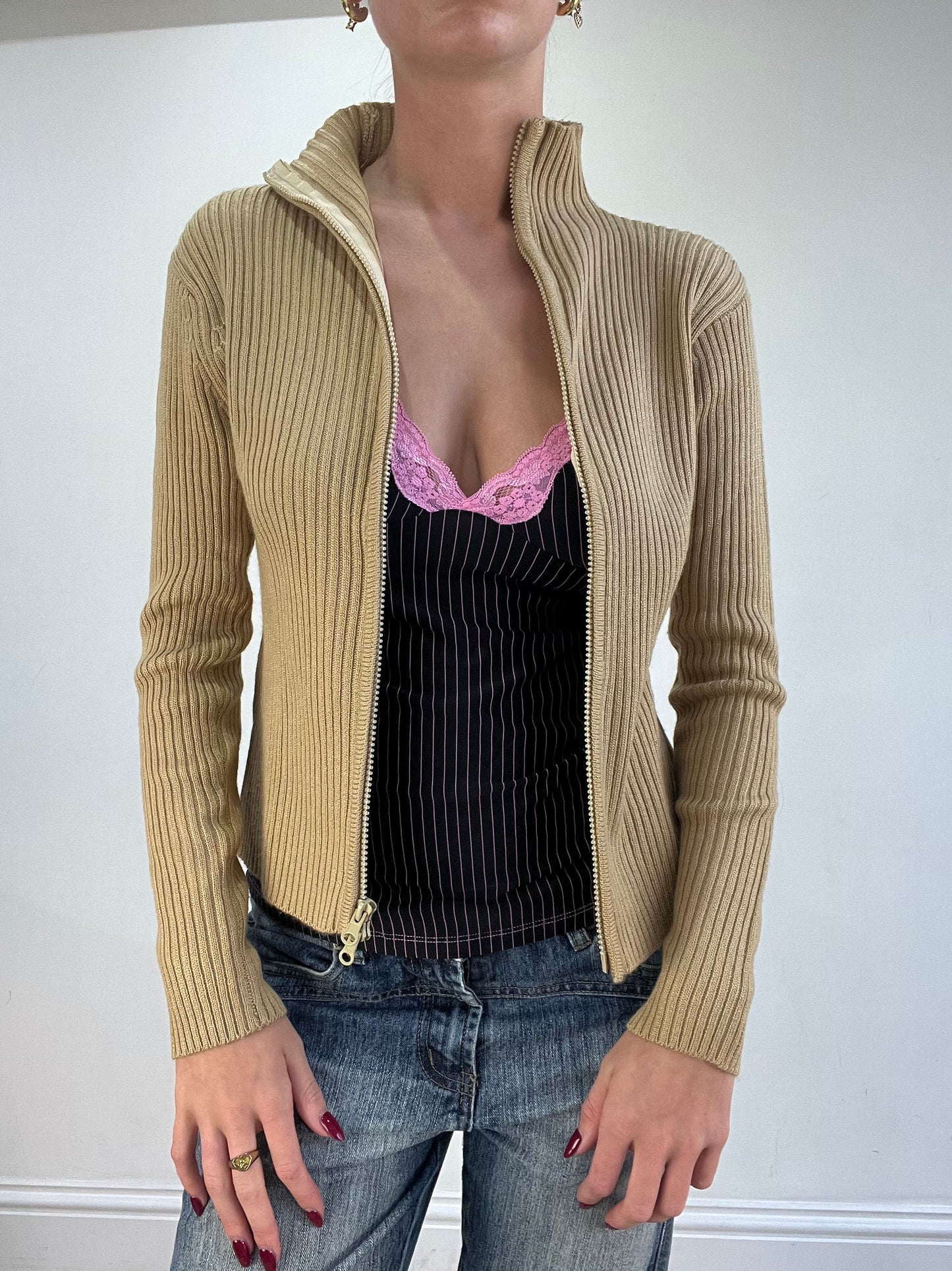 vintage edit sixteen | small beige ribbed dual zip jumper