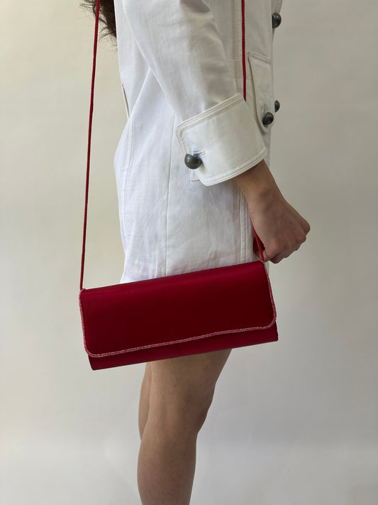 devil wears prada | red clutch shoulder bag